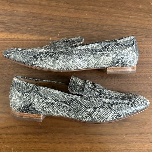 14th & Union Gray Snake Print Loafer Flats Womens Size 8.5 - Picture 5 of 7